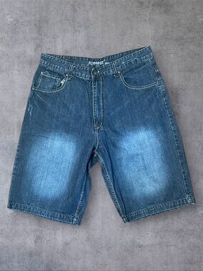 Vintage 2000s y2k Flypaper Sz 36 Dark Wash Jorts